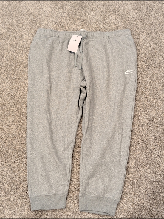 Nike Pants - NWT Nike Sportswear Club Fleece Mid-Rise Joggers Grey Heather 2X DV5085-063